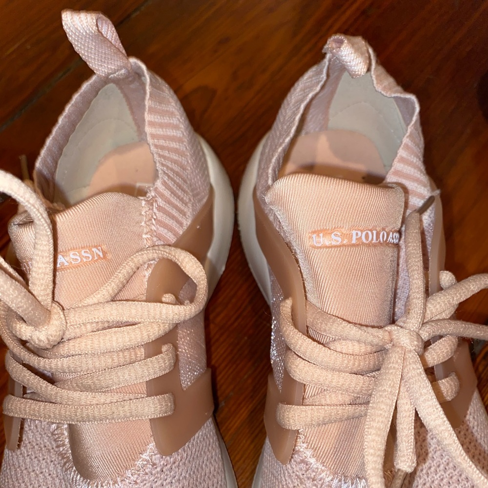 Shoes - Picture 2 of 3